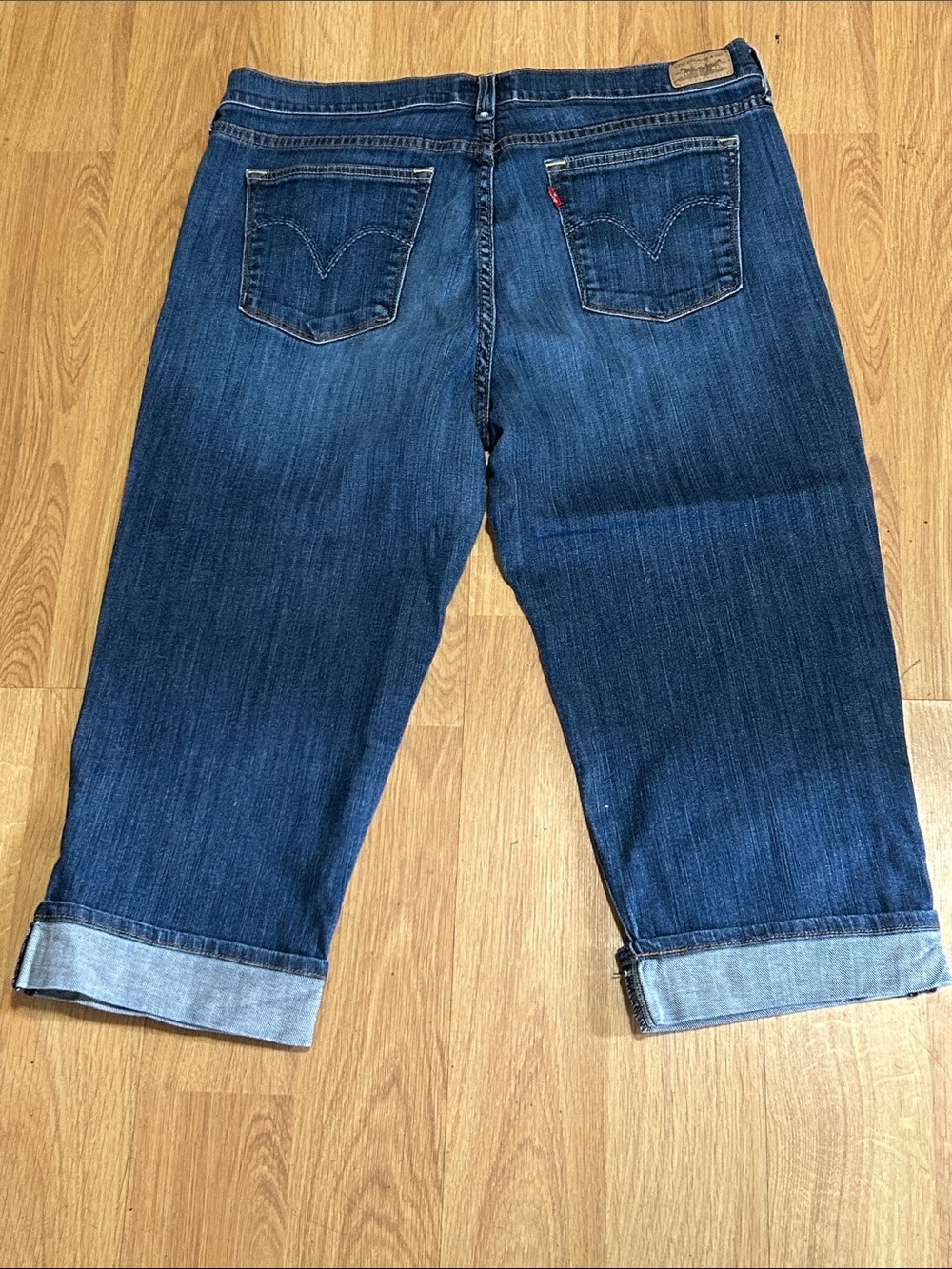Levi's 515 Blue Rolled Hem Capri Jeans Size 14 EUC